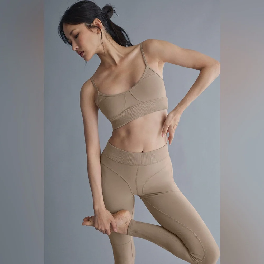 New Alo Yoga Alosoft High-Waist Head Start Legging in Gravel M